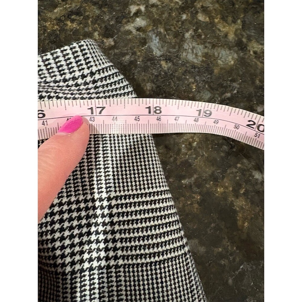 Monroe & Main Skirt Womens Size 14 Black & White Plaid Wrap Pencil Knee - Picture 5 of 9